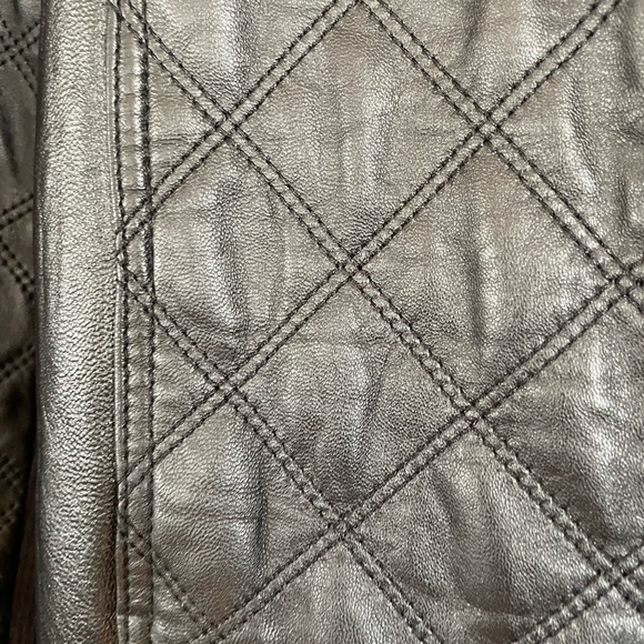Ladies Medium Black Quilted Leather Moto Jacket by Wilson’s Leather - Picture 6 of 11